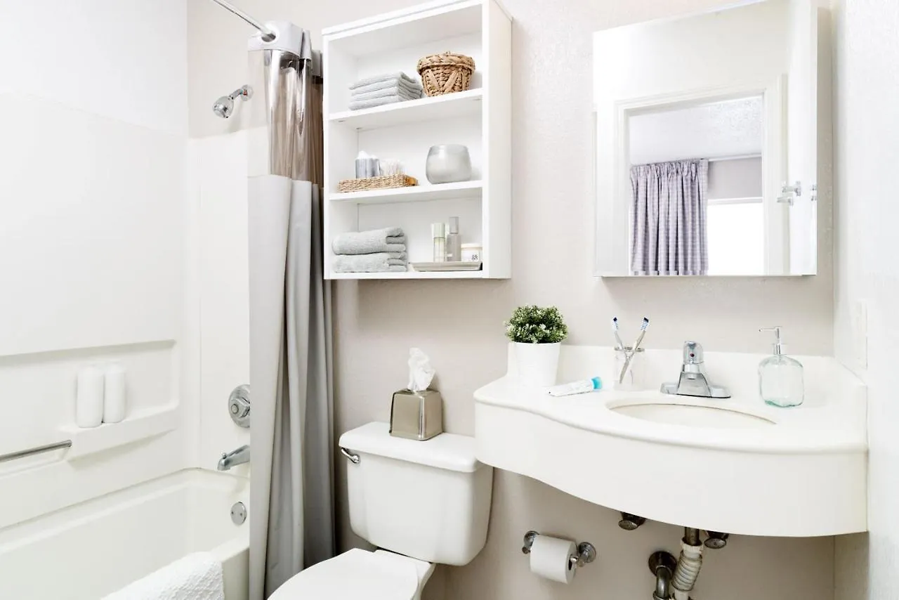Hotel Intown Suites Extended Stay Virginia Beach Va
